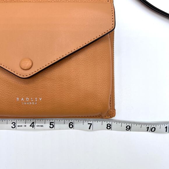 RADLEY LONDON Wilton Way Crossbody Tan Leather Slim Tab Travel Pockets NEW - Picture 16 of 16